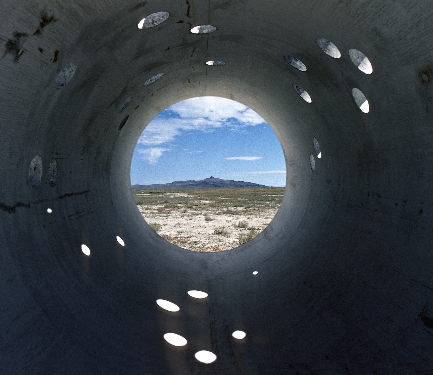 Nancy Holt's Sun Tunnels:interview with Dia curator Kelly Kivland –  Sculpture Nature